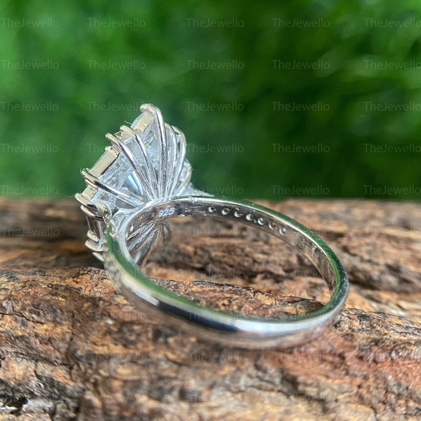 2 CT Oval Cut Dark Gray Moissanite Ring, Antique Vintage Style Grey Moissanite Ring, Halo Engagement Ring, Solid Gold Engagement Ring