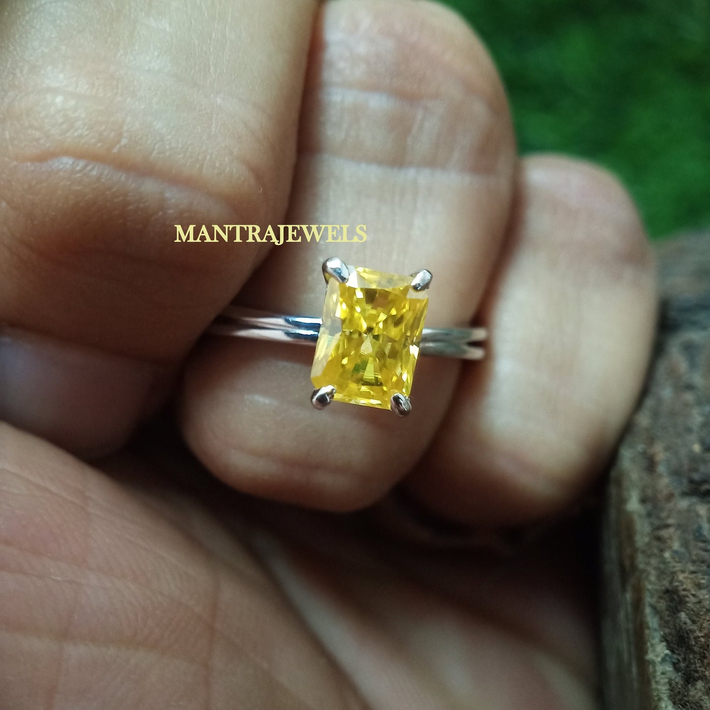 Canary Yellow Radiant Cut Moissanite Ring, Solitaire Diamond Engagement Ring, Simple and Elegant Women's Wedding Ring, Dainty Bridal Ring.