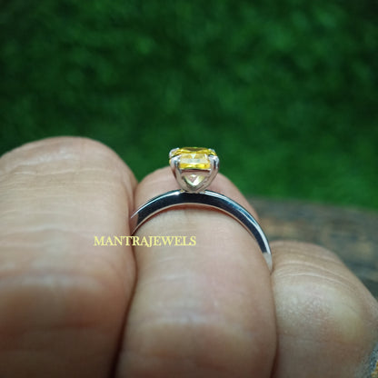 Canary Yellow Radiant Cut Moissanite Ring, Solitaire Diamond Engagement Ring, Simple and Elegant Women's Wedding Ring, Dainty Bridal Ring.