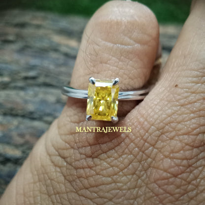 Canary Yellow Radiant Cut Moissanite Ring, Solitaire Diamond Engagement Ring, Simple and Elegant Women's Wedding Ring, Dainty Bridal Ring.