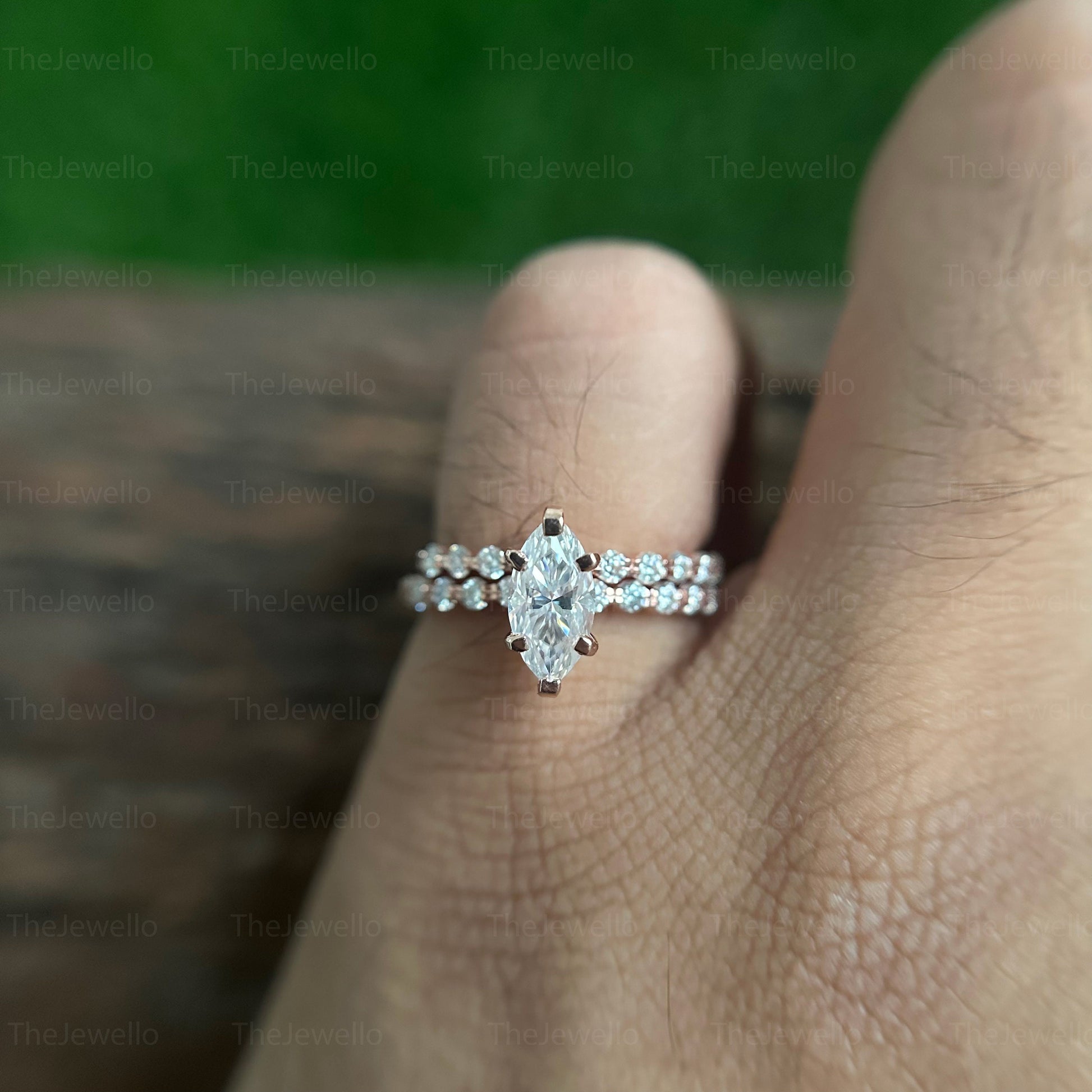 Moissanite Gold Ring - 2.00 Ct Marquise Cut Diamond Ring for Engagement - Minimalist Handmade Jewllery for Her - Wedding Ring